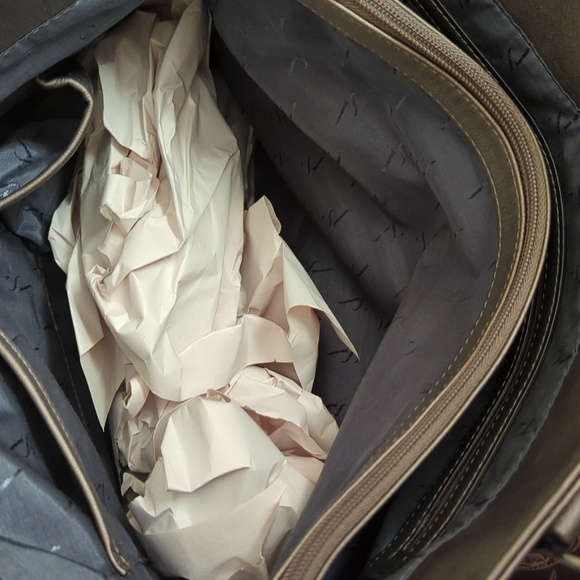 Simply Vera Wang Catherine Handbag Purse - Picture 3 of 3